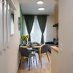 아파트 Ostoja Parku Kasprowicza- Z Sauna 스클라르스카포렘바