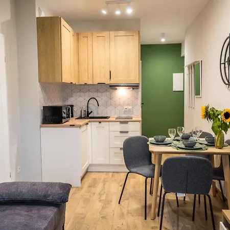 Апартаменты Apartament Ostoja Parku Kasprowicza- Z Basenem , Jacuzzi I Sauna Шклярска-Поремба